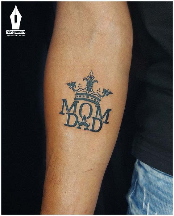 Mom Dad Tattoo | Hand Tattoos For Men. - Gist94