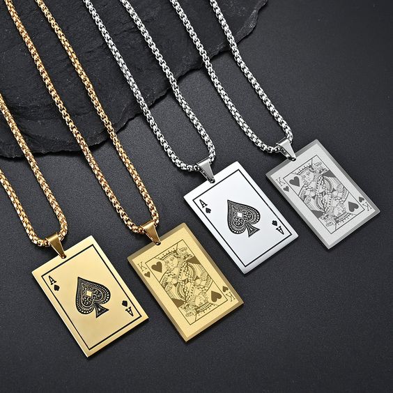 Ace Of Spades Necklace. - Gist94